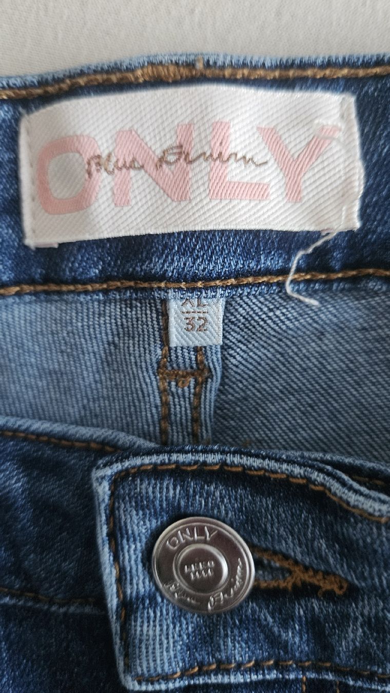 Only Jeans: ONLY blush XL/32 – Gebraucht aus Bern von naaa000xci 2