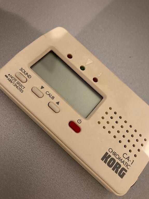 Strumenti musicali: Accordatore korg – Usato da Vacallo venduto da Ste-c 1