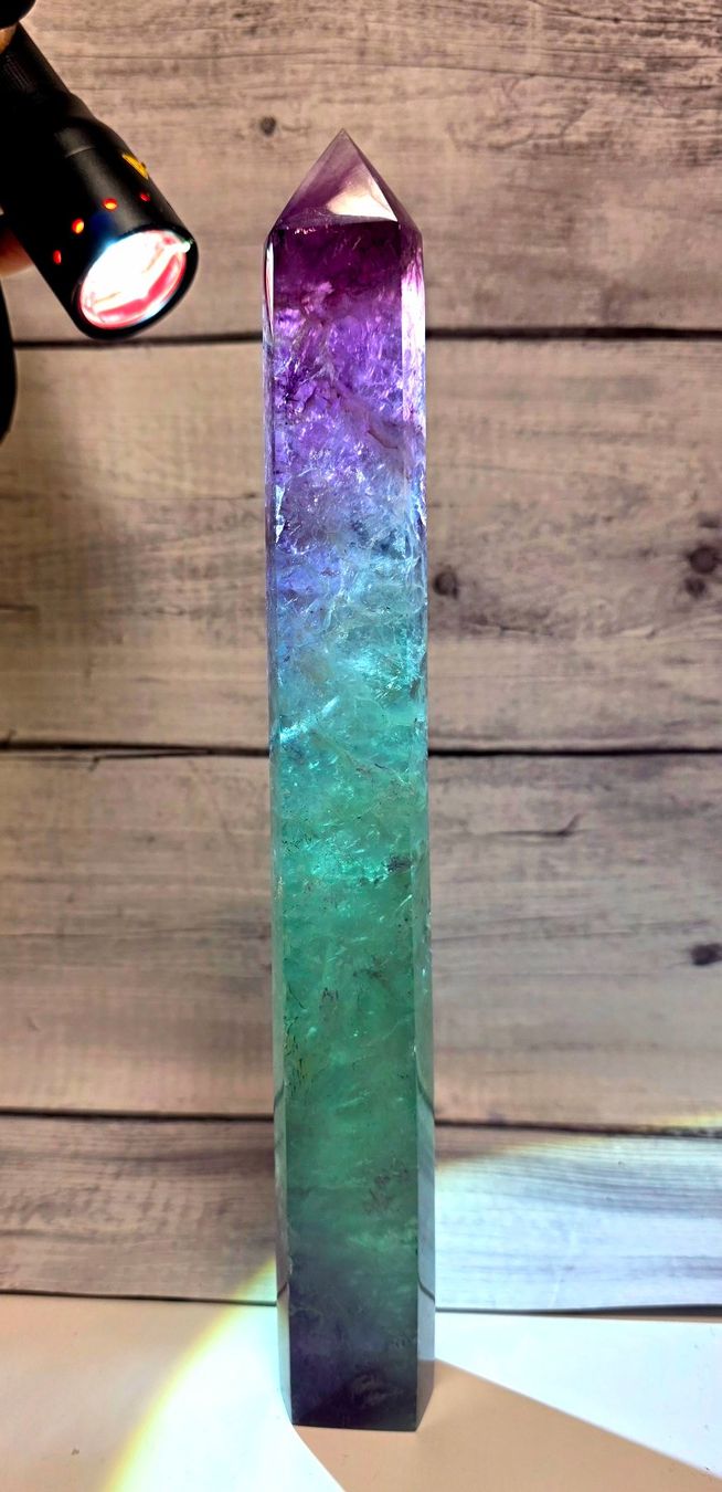 Mineralien & Heilsteine: Wassermelonen Fluorit Obelisk 815g – Neu und originalverpackt aus Matzingen von Shay_Crystalz