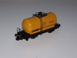Lima H0 2713: Kesselwagen SHELL der FS mit Metallrädern DC
