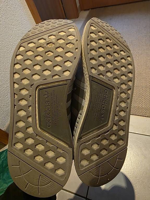Scarpe da uomo: Adidas NMD R1 – Usato da Finsterhennen venduto da sim_6v75 2