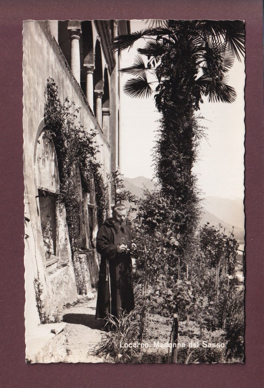Cartoline postali: LOCARNO - Madonna del Sasso – Usato da Pully venduto da nicecards