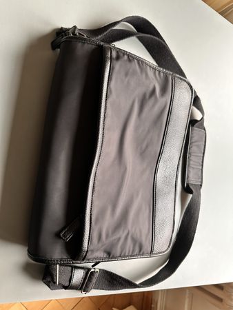Crossbody- oder Schultertasche
