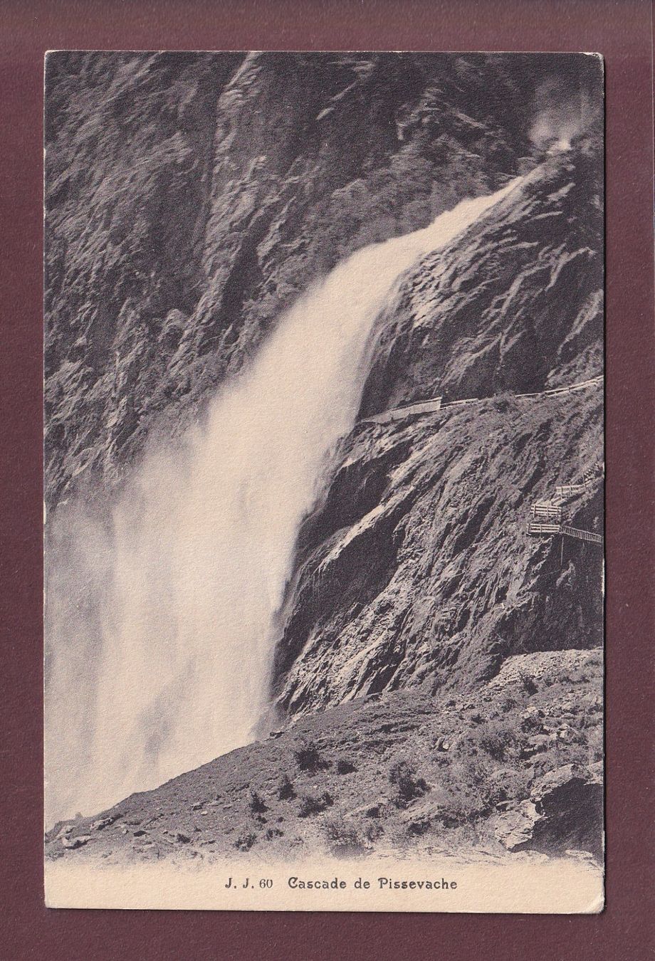 Ansichtskarten: Cascade de PISSEVACHE – Gebraucht aus Pully von nicecards