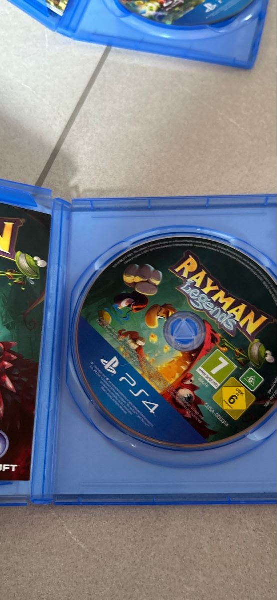Jeux: PS4 spiele  – D'occasion à Hirzel par nora1983 2