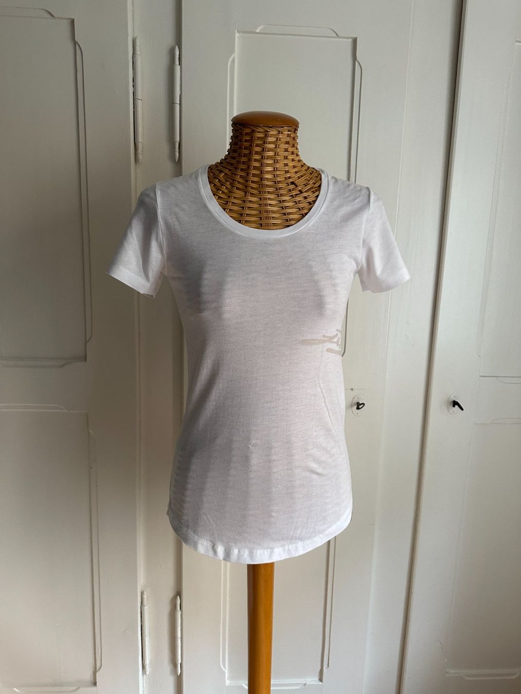 T-shirts: JET SET - T-Shirt weiss XS – D'occasion à Zürich par Diazaio