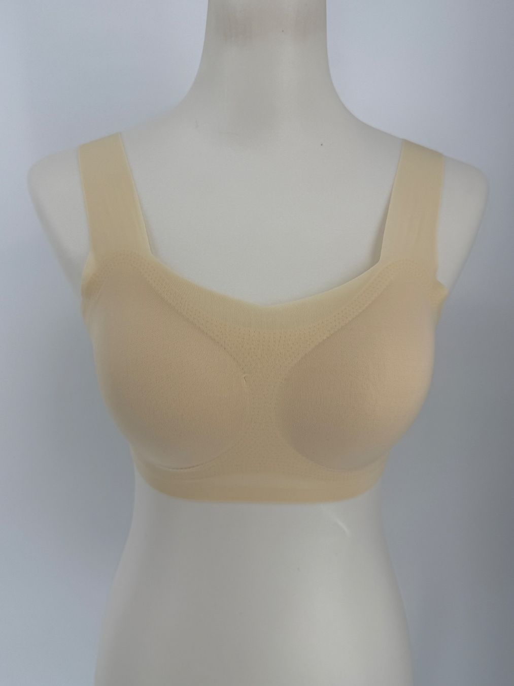 Altra biancheria intima: BH/ Top Gr. M/L – Nuovo (secondo la descrizione) da Auenstein venduto da moin. 1