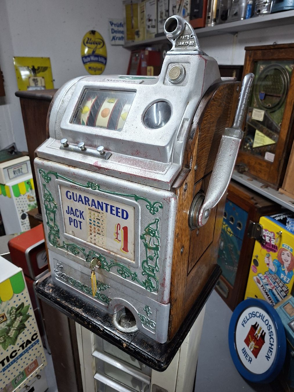 Spielautomaten: Antiker Einarmiger Bandit / Slot Machine, Bell Fruit 1922 – Gebraucht aus Rothenburg von Nosta4