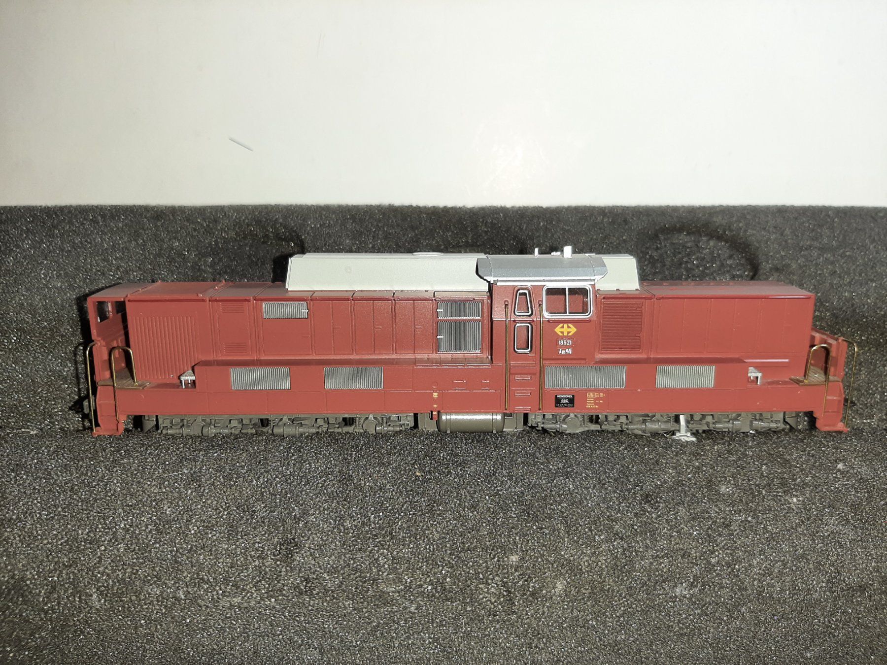 Kato Modellini di ferrovie: KATO Am 6/6 18521 – Usato da Avully venduto da RIVALIS