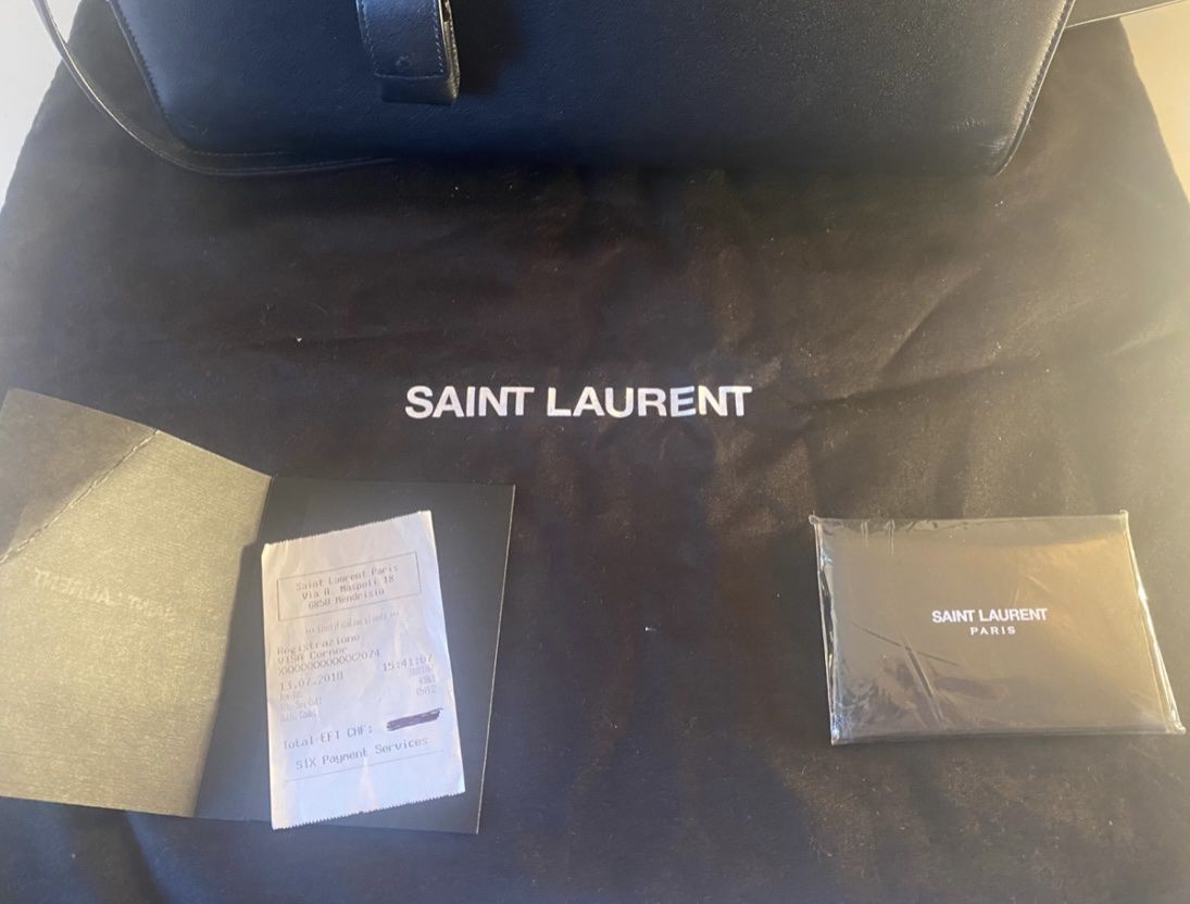 Saint Laurent Borse da donna: Saint Laurent sac du jour – Nuovo (secondo la descrizione) da Versoix venduto da pen_6hgs 6