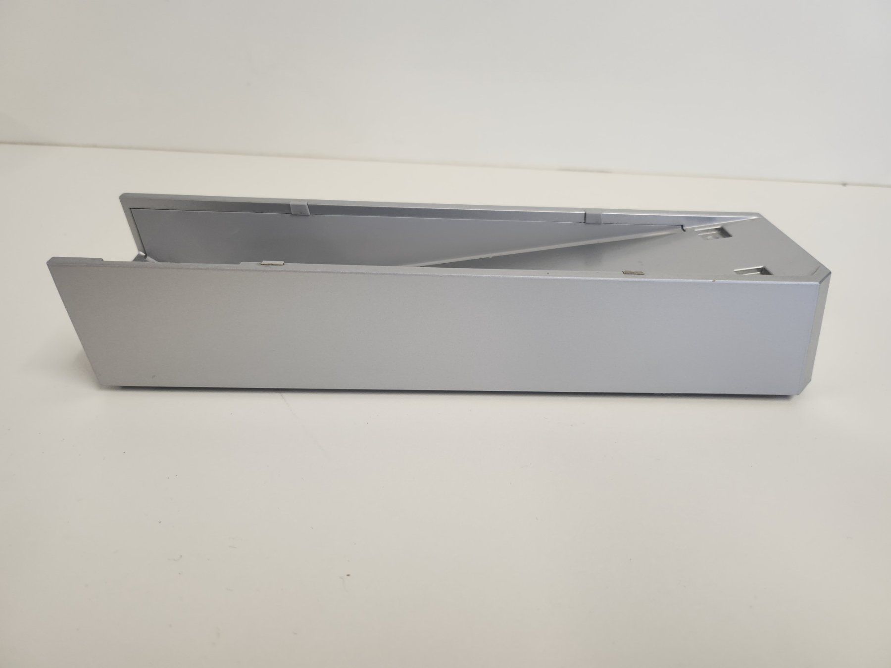 Nintendo Konsolen: Nintendo Wii Stand Konsolenhalterung – Gebraucht aus Tuggen von Zweitechanceboutique 3