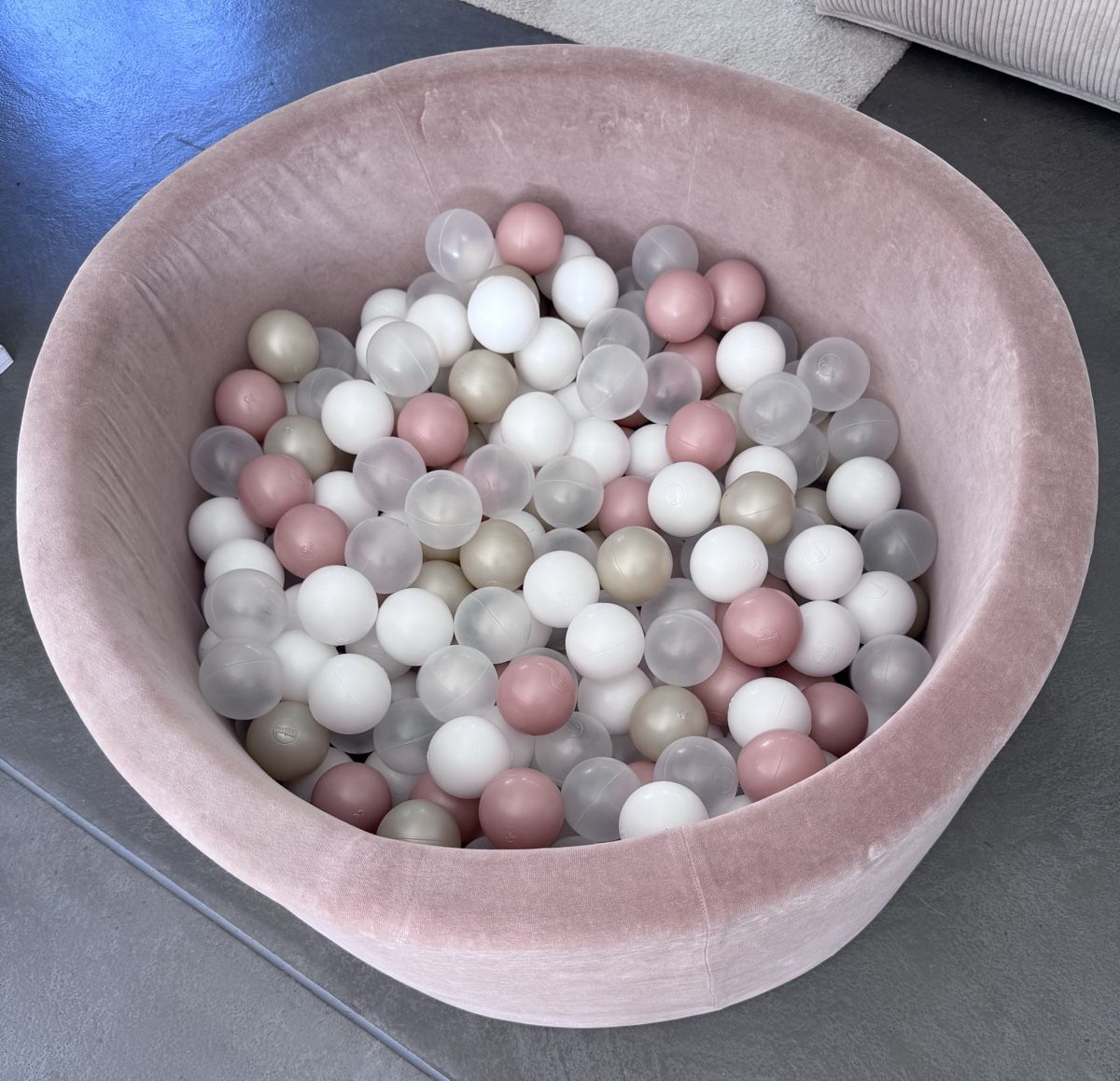 Spielzeuge: Kinder Bällebad – Gebraucht aus Würenlos von JanaG17