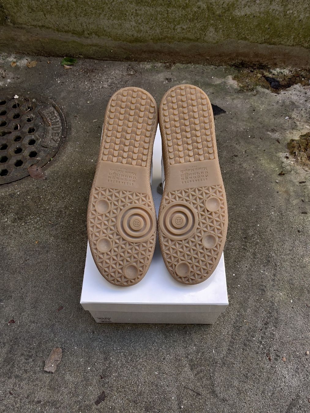 Maison Margiela Scarpe da uomo: Maison Margiela Replica sneaker white – Usato da Herzogenbuchsee venduto da pre_h27s 6