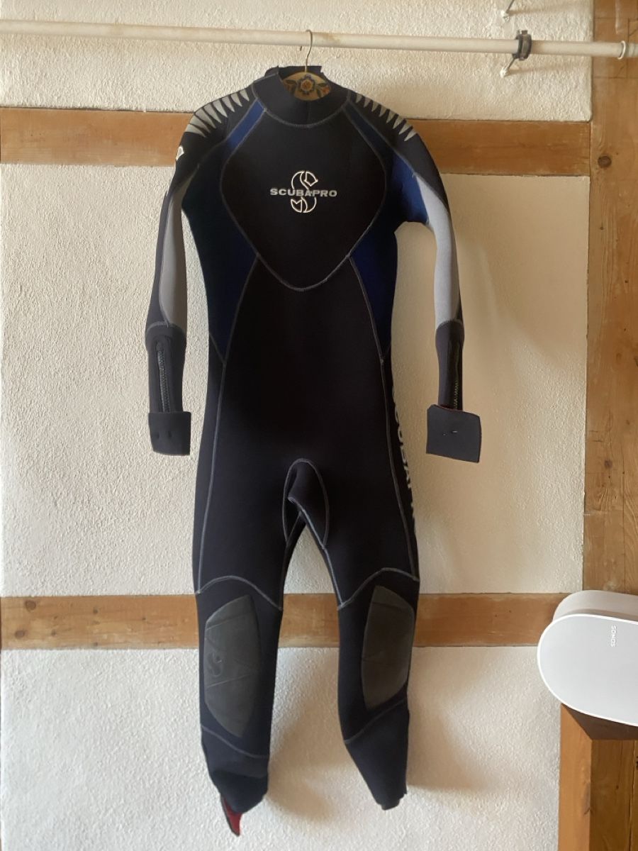 Tauchanzüge: Fabrikneu: Scubapro Profile 7mm  Size M – Neu und originalverpackt aus Hittnau von Kevlaar