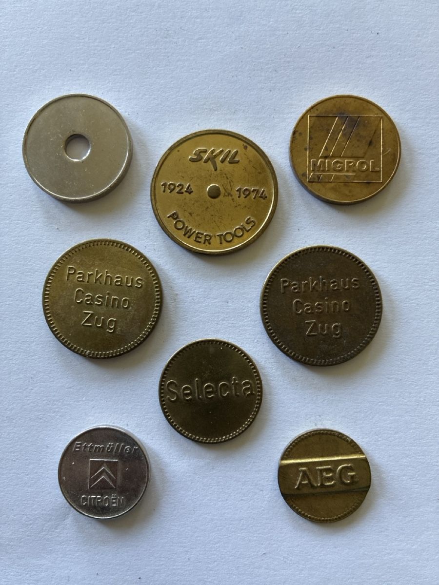 Tutti le monete: Alte Jetons / Wertmarken - 8 Stück – Usato da Ebnat-Kappel venduto da ponyhales