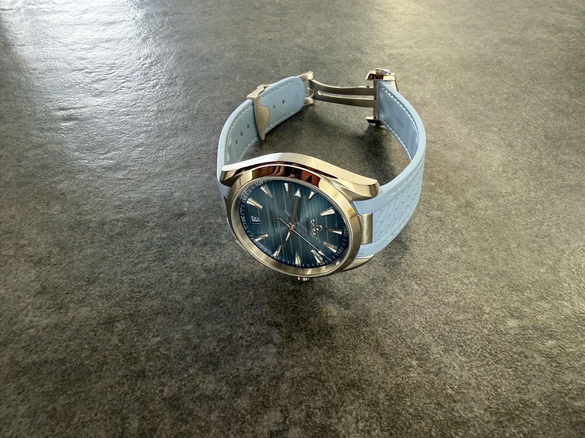 Omega Uhren: Omega seamaster – Neu und originalverpackt aus Neuenegg von M8219 1