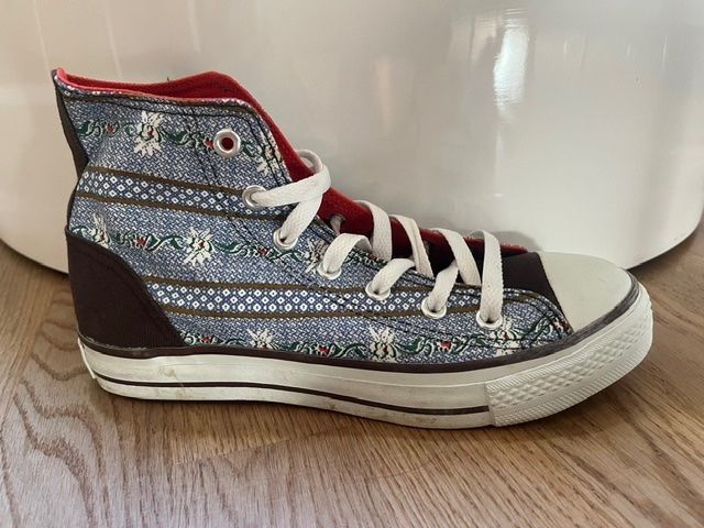 Damenschuhe: Spezielle Sneaker 'Edelweiss' – Gebraucht aus Steinmaur von Dyleila 1