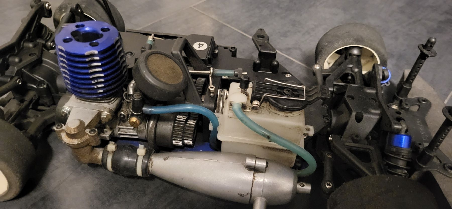Kyosho Modellismo RC: KYOSHO 4WD – Usato da islikon venduto da mir_8cbw 9