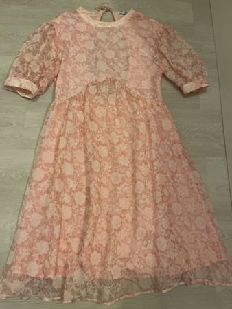 Kleid NA-KD, Gr. S/36