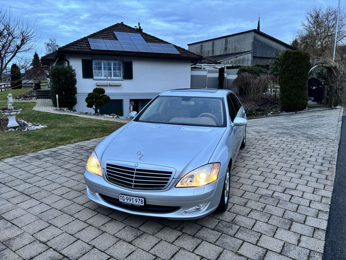 Mercedes-Benz Automobili: Mercedes w221 S350L 4matic – Usato da Hugelshofen venduto da lenkfliege