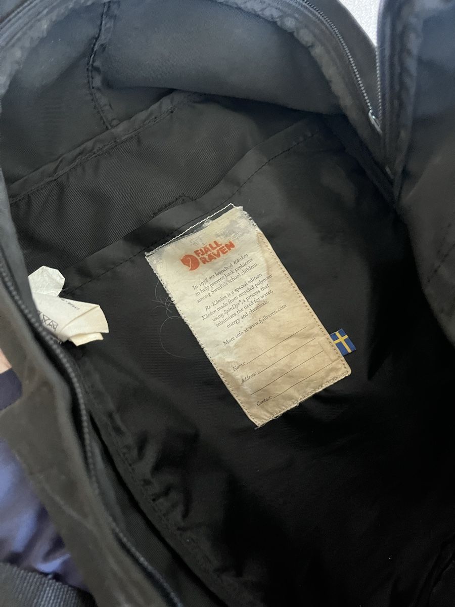 Fjällräven Sacs à dos: Fjallraven Kanken Backpack Black Good Condition – D'occasion à Lausanne par Danash 6
