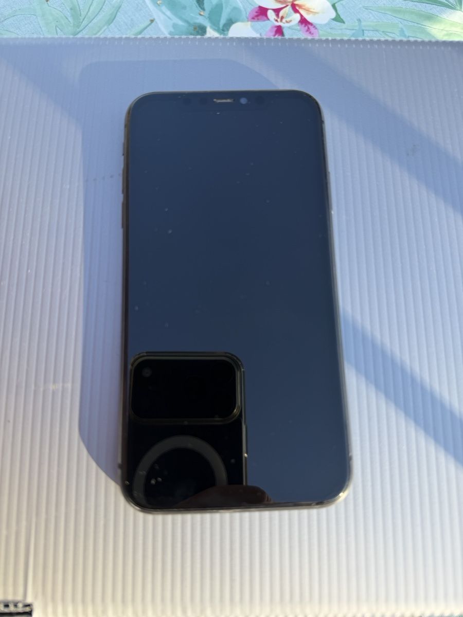 Apple Handys / Smartphones: Apple iPhone 11 128GB état correct – Gebraucht aus Vullierens von gugu9