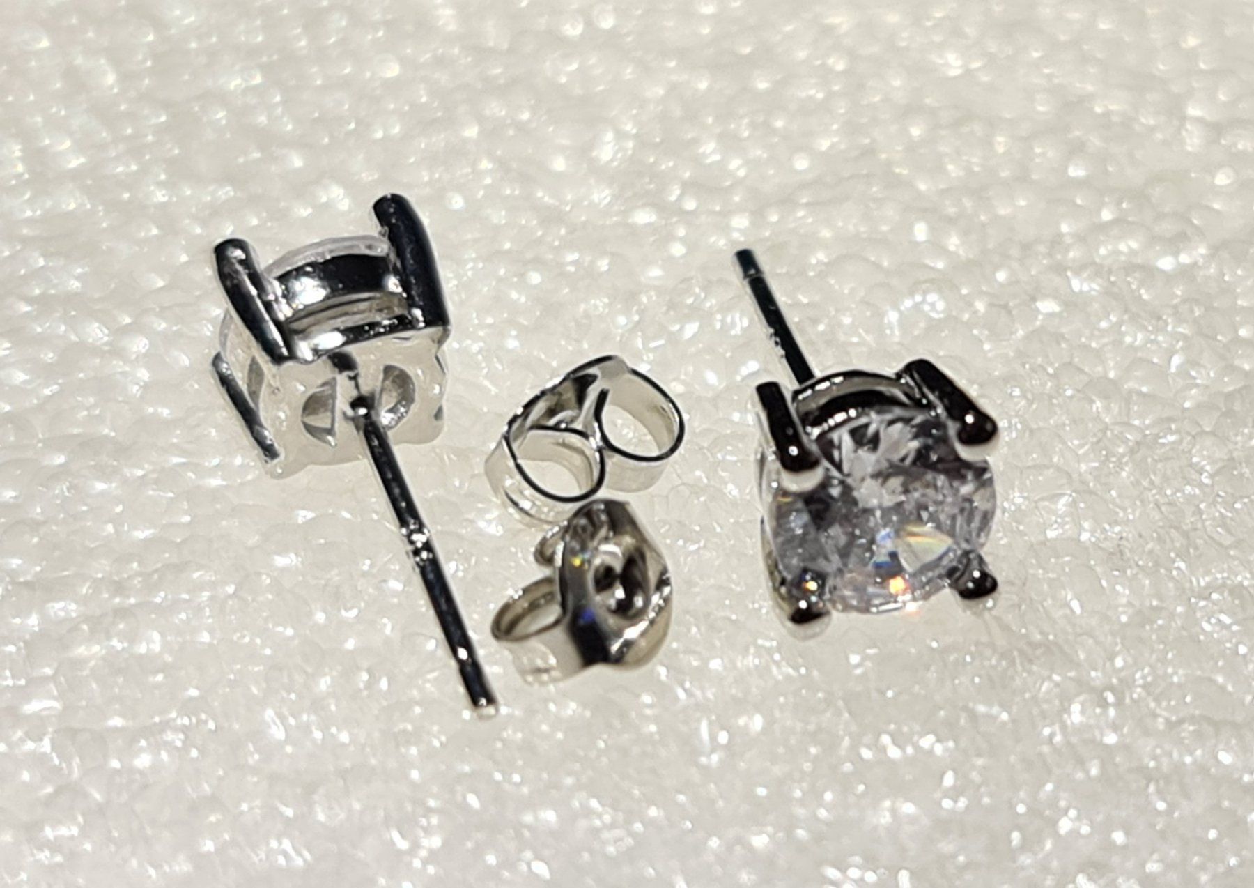 Ohrringe & -stecker: Ohrringe Ohrstecker Zirkonia 6mm – Neu und originalverpackt aus Uerkheim von Kaufoption 4