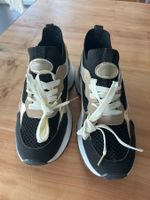 Trendige Damen Sneaker, neuwertig, Grösse 40, schwarz/gold