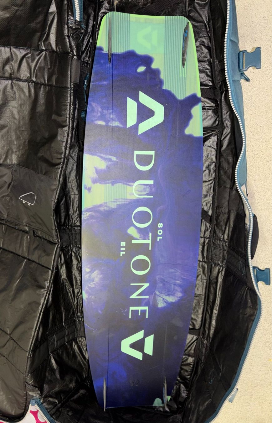 Duotone Kite: Duotone Soleil 2022 - 132X38cm Twintip – Gebraucht aus Rüti ZH von Sli2710 1