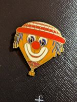 Ansteckpin O1: Luftballon