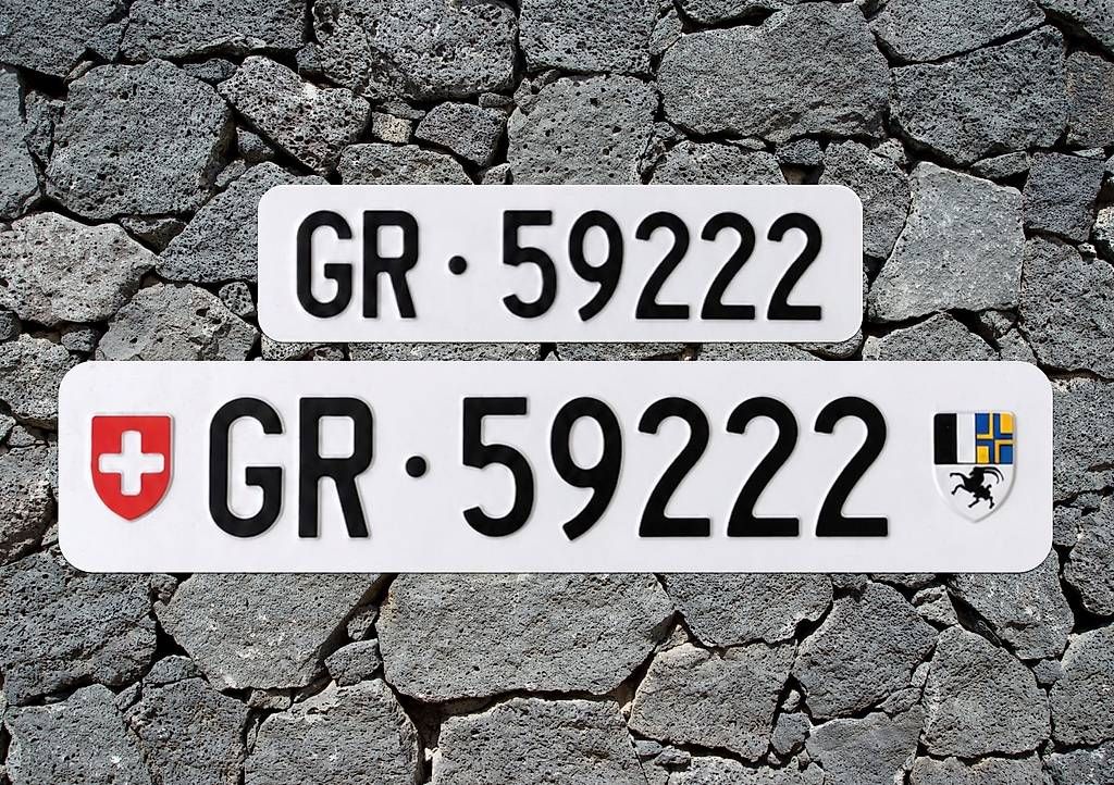 Insegne: GR Autonummer/Kontrollschild – Usato da Chur venduto da autonummer-gr.ch 1