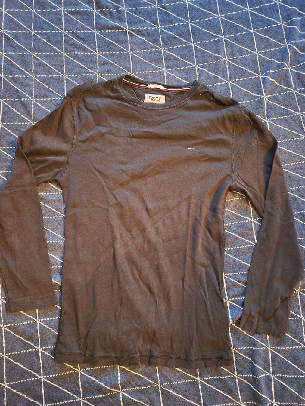 Tommy Hilfiger T-Shirts: Tommy Jeans Langarmshirt schwarz s – Gebraucht aus MUEHLAU von ibo_5c7d