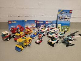Diverse alte Legofahrzeuge