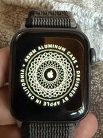Apple Watch Series 4 40mm GPS Space Grau