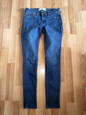 Hollister Hose Super Skinny W25 L29 1S