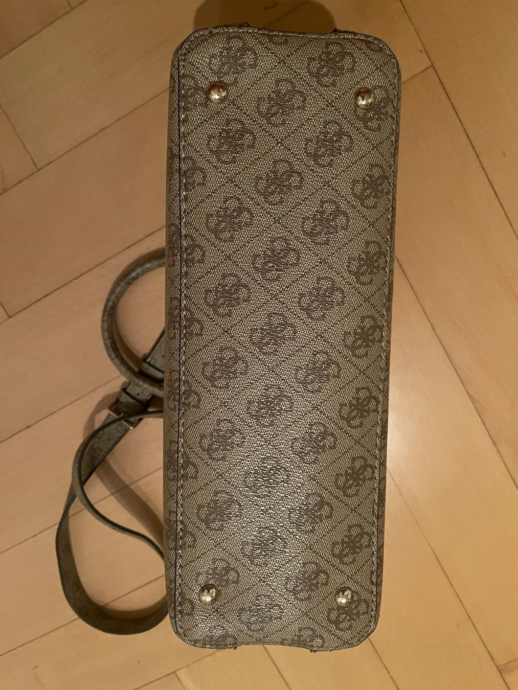 Guess Borse da donna: Guess Handtasche – Nuovo (secondo la descrizione) da Zürich venduto da Walhai13 3