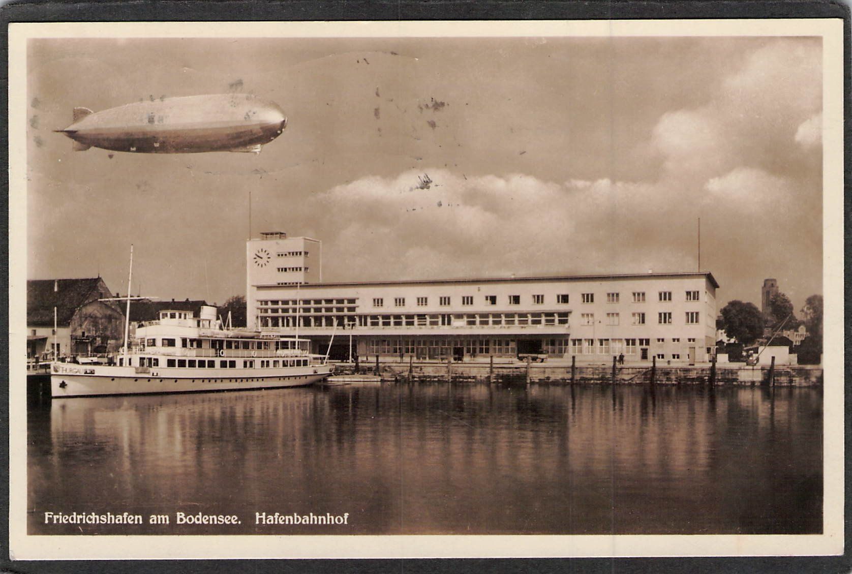 Cartoline postali: ^Zeppelin , Friedrichshafen am Bodensee,Hafenbahnhof,Dampfsc – Usato da Reichenburg venduto da Pipo-67