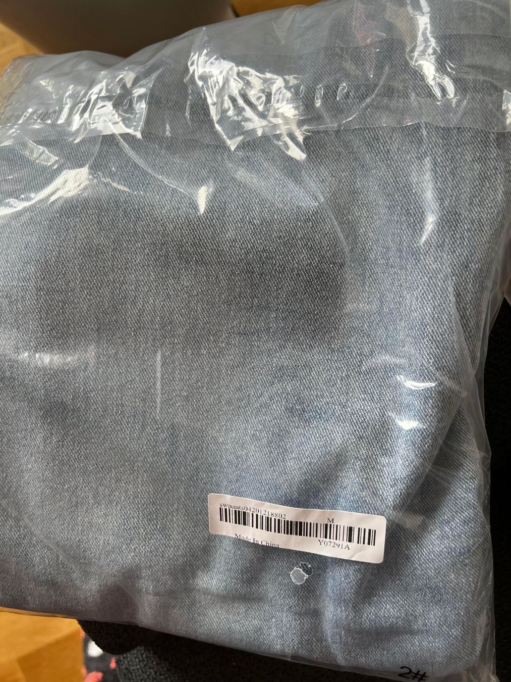 Jeans: Neues Jeans S/M – Neuf avec emballage d'origine à Riehen par edu_92w7 7