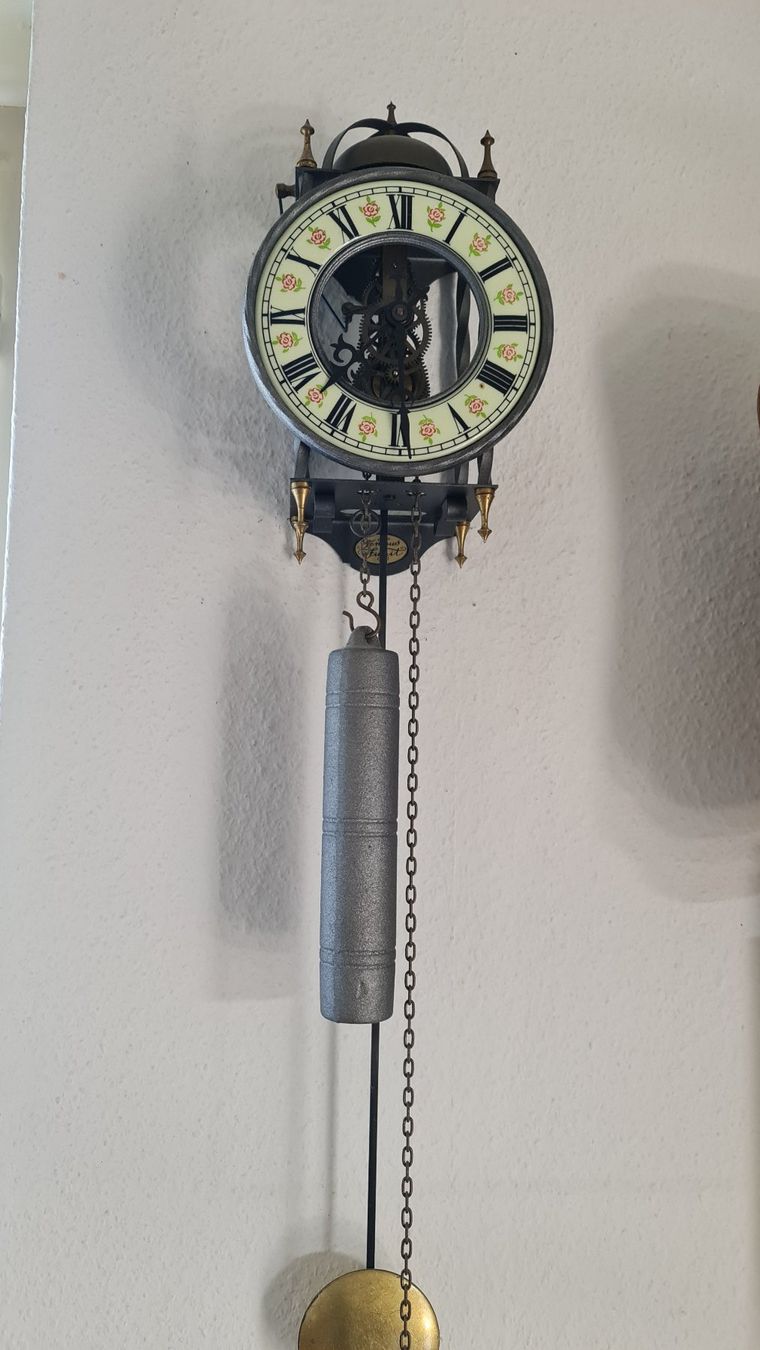 Uhren: Pendeluhr - Wanduhr Tempus Fugil – Gebraucht aus Embrach von Ta89