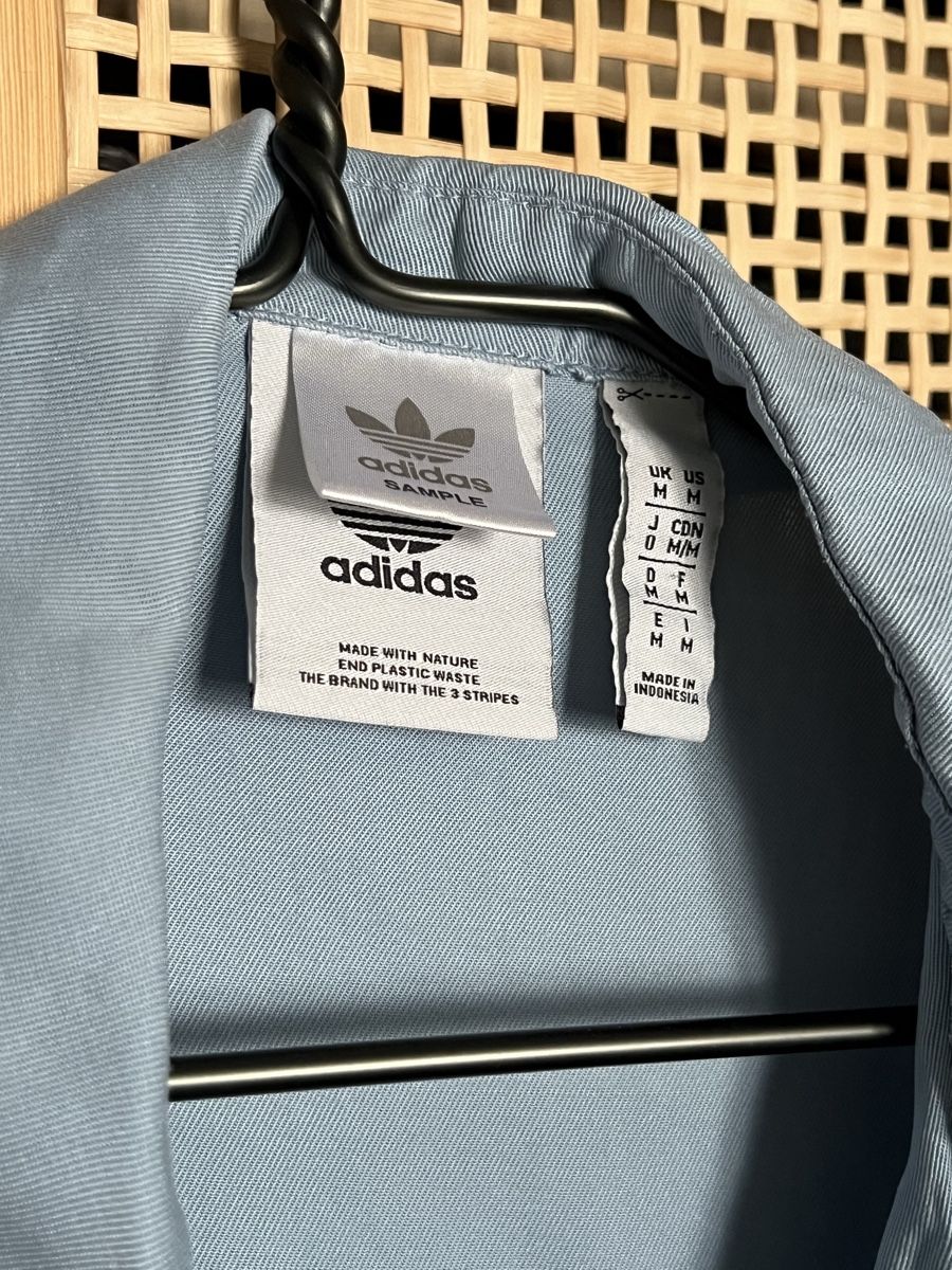 Adidas T-shirt: adidas Originals SAMPLE IC5753 Hemd – Usato da Luzern venduto da closettheory 5