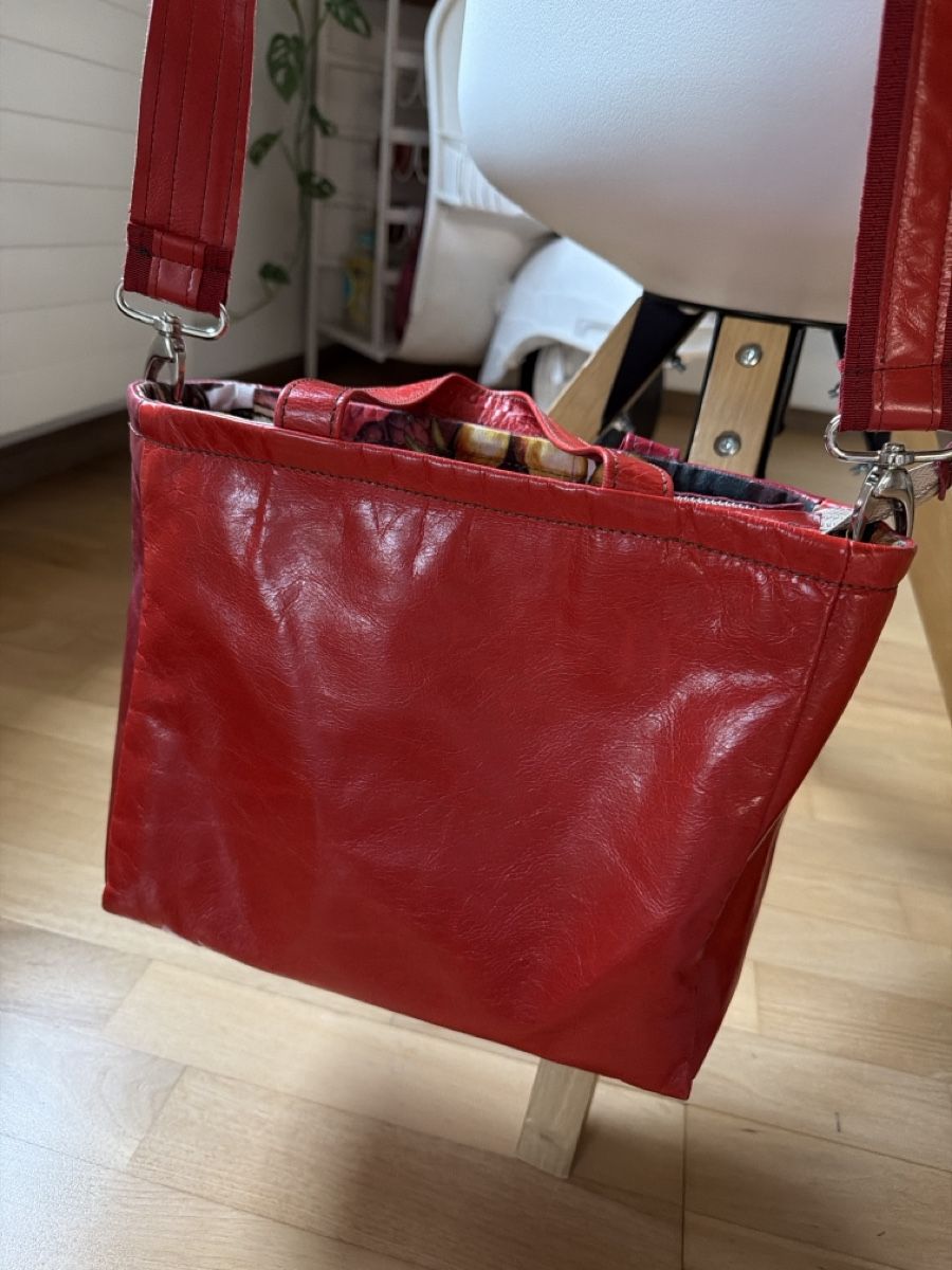 Borse da donna: Ledertasche rot Unikat  – Nuovo (secondo la descrizione) da Birsfelden venduto da Haex