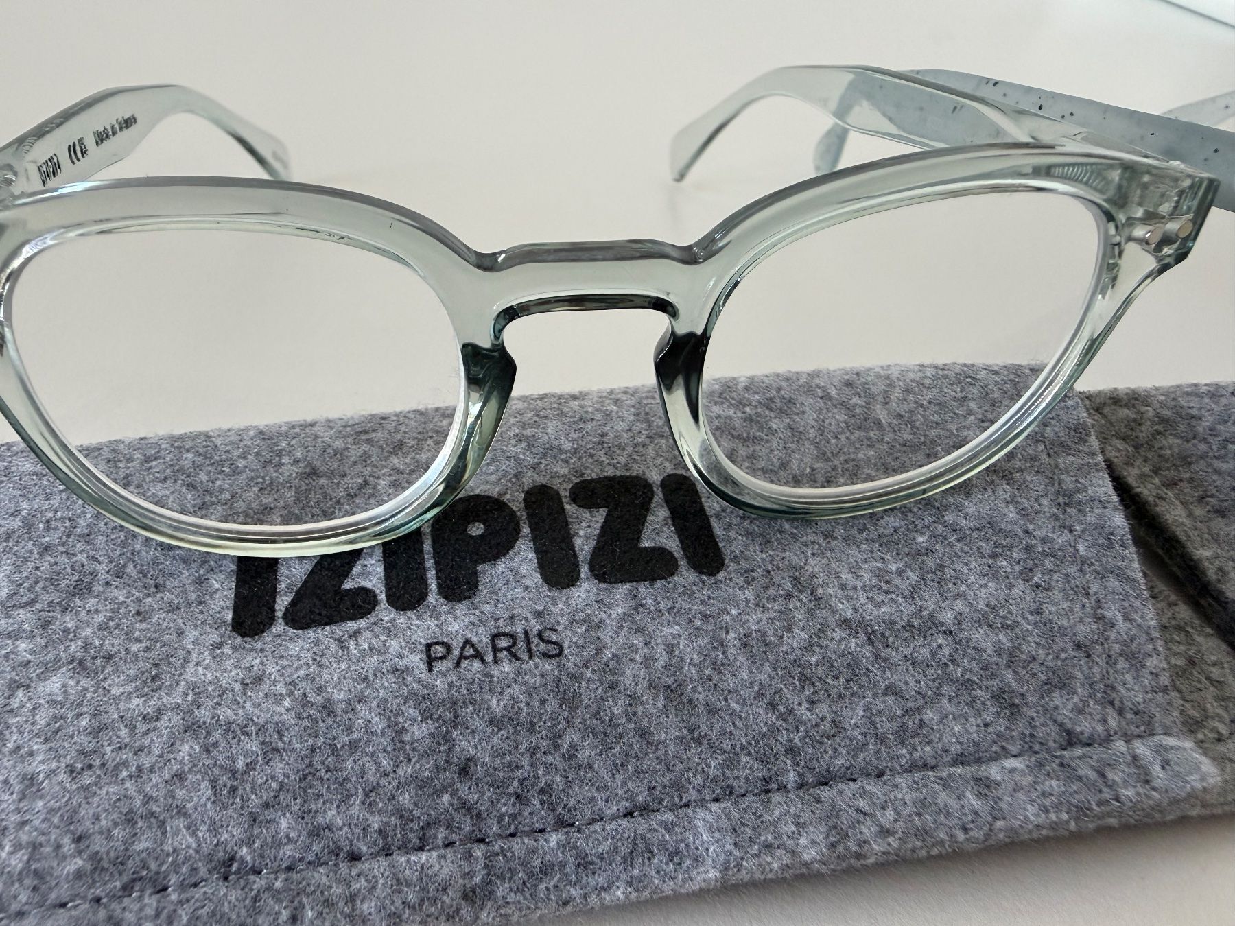 Izipizi Brillen & Gläser: IZIPIZI  LESEBRILLE - SET [Dioptrien +2] – Gebraucht aus Chur von patrizia.ehrbar 1