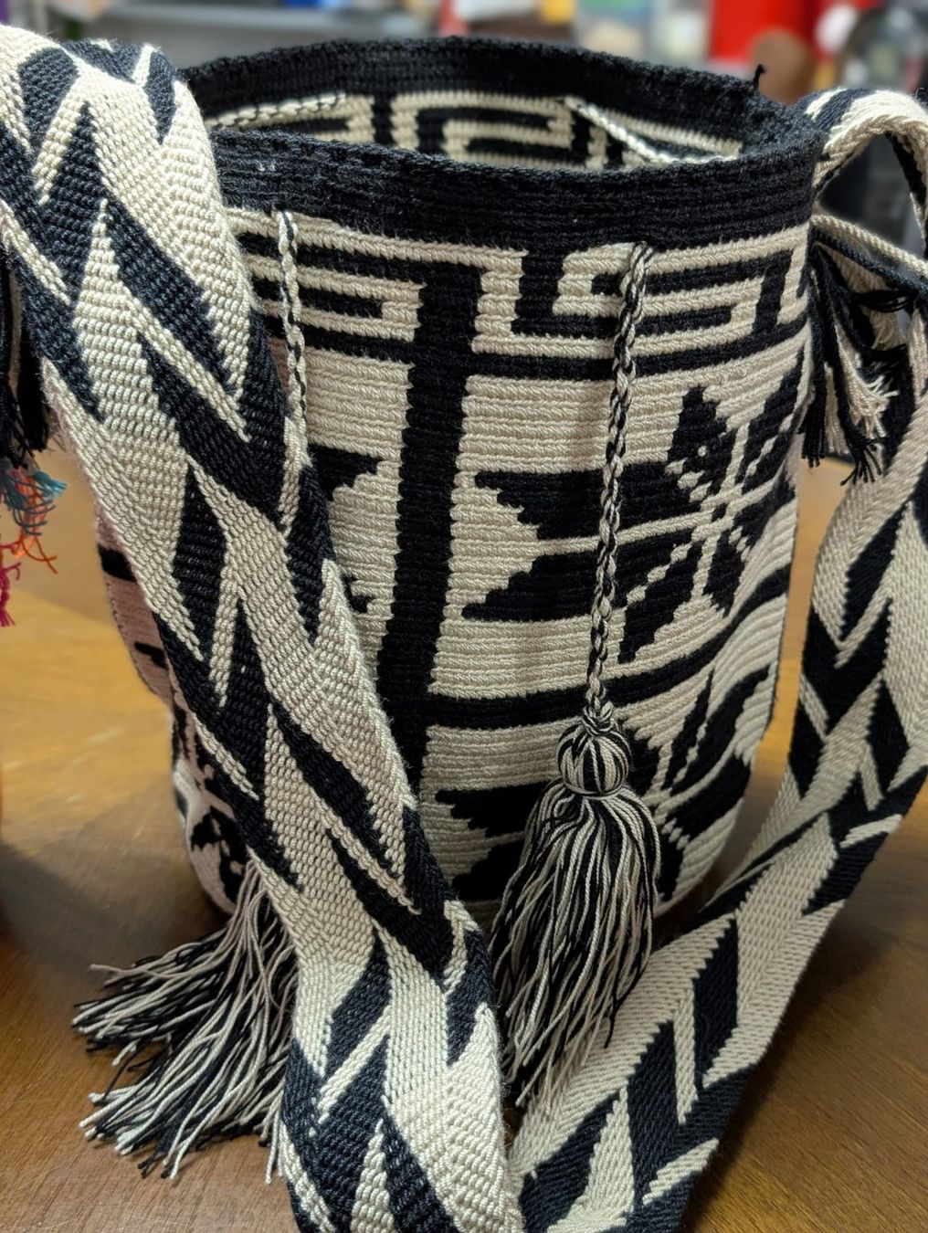 Altro in  Abbigliamento & Accessori: Sac selon technique Wayuu - blanc cassé et noir – Nuovo (secondo la descrizione) da Chavornay venduto da bealil