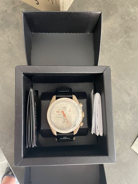 Swatch Orologi: Swatch mission to : Jupiter – Nuovo e nell'imballaggio originale da Carouge GE venduto da achillejon