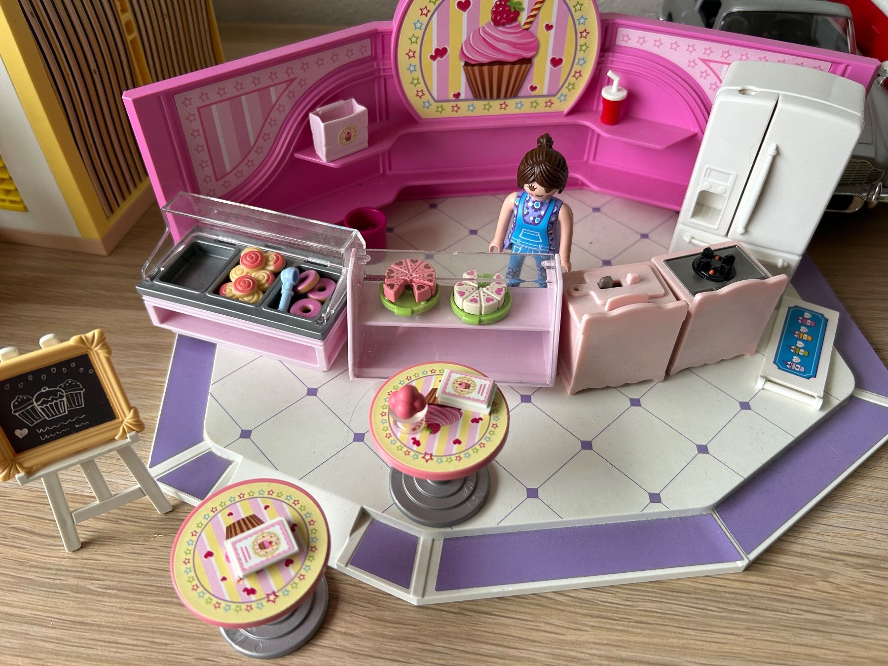 Playmobil Giocattoli: PLAYMOBIL DONUT STORE – Usato da Gockhausen venduto da CaroQ