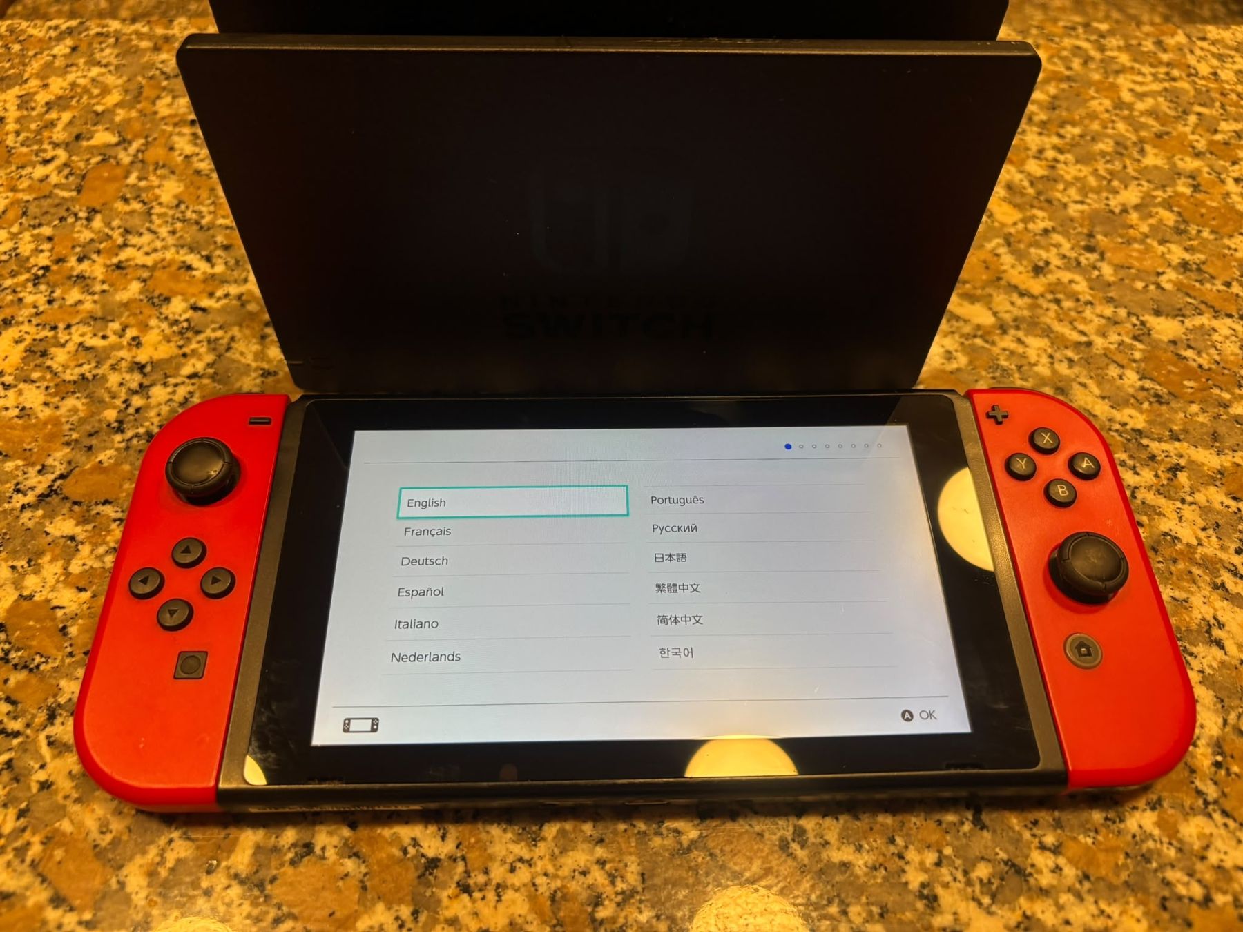 Nintendo Console: Nintendo Swich + Ladestation - Preis verhandelbar – Nuovo (secondo la descrizione) da Birmensdorf ZH venduto da vitord01 2