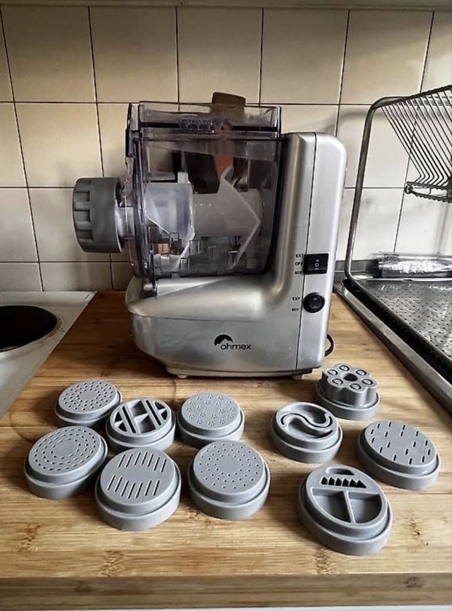 Ohmex Appareils de cuisine: Machine à pâtes ohmex PAS 2200 – D'occasion à Yverdon-les-Bains par cam_n5vv