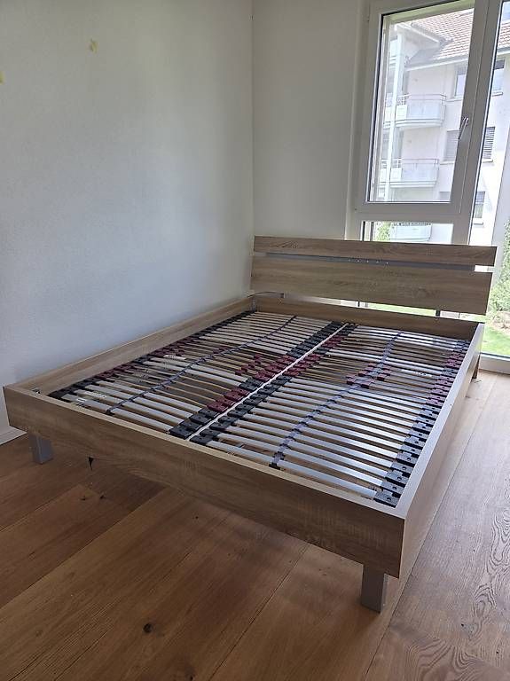 Letti: Bett mit Nachttisch – Usato da Ruswil venduto da Kevin.Buholzer