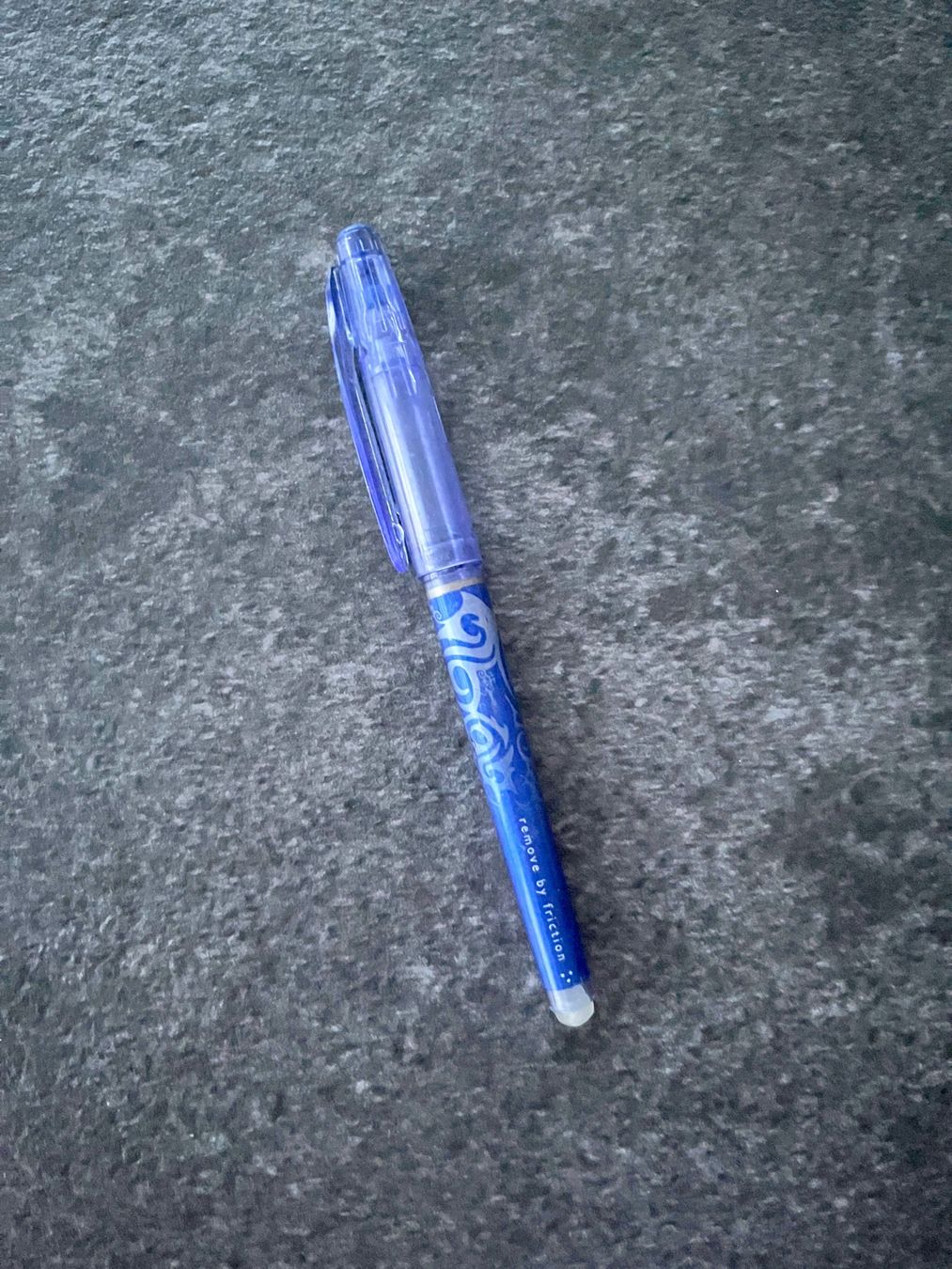 Pilot Penna & Evidenziatori: PILOT radierbarer Stift in blau – Usato da Kilchberg ZH venduto da Simlife 6