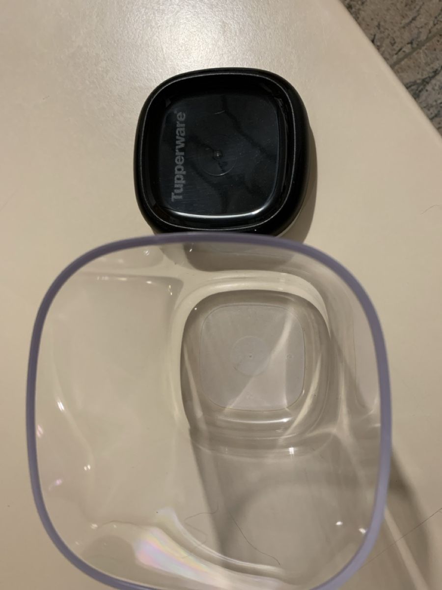 Tupperware Contenitori & Simili: Tupperware Behälter 1.3 Liter Quadratisch – Nuovo e nell'imballaggio originale da Bonaduz venduto da Schnueff0 1